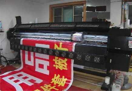 广南喷绘广告分辨率是多少？