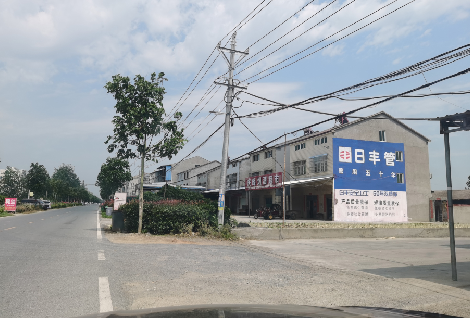 广南如何能保证墙体广告的醒目性？